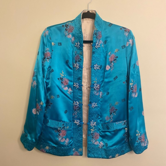STUNNING Silk Jacket💙 - Picture 1 of 5